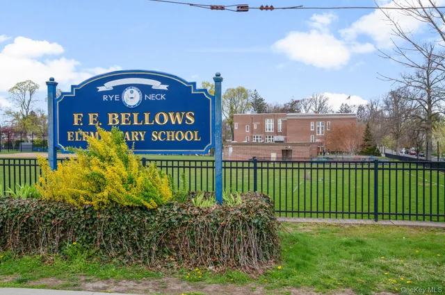 $1,000,000 | 323 Wagner Avenue, Mamaroneck, NY 10543