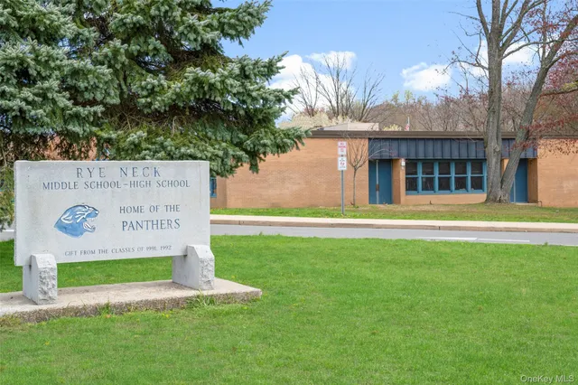 $1,000,000 | 323 Wagner Avenue, Mamaroneck, NY 10543