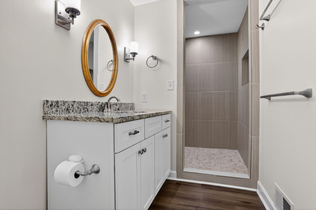 2264 Brianwood Court Decatur, GA 30033 - Photo 8 of 38 Main Floor Bathroom (1)