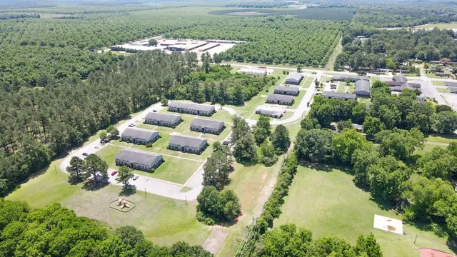 $897 | 1103 East Church Street, Fort Valley, GA 31030