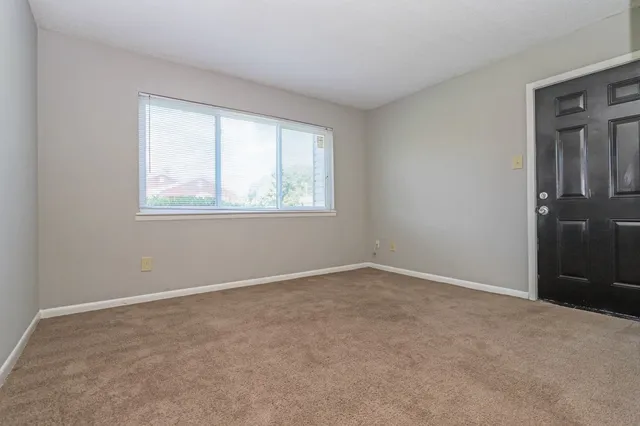 $897 | 1103 East Church Street, Fort Valley, GA 31030