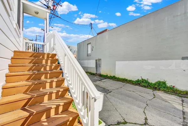 $2,295 | 520 Indian Alley, Vallejo, CA 94590