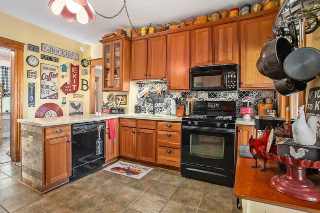 $324,900 | 306 West Michigan Avenue, Three Rivers, MI 49093