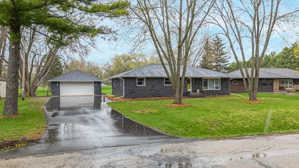 $415,000 | 1034 South Ridge Lane, Appleton, WI 54914