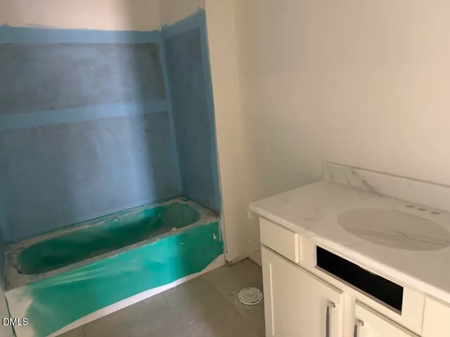 $775,000 | 174 Summerlin Drive, Clayton, NC 27527