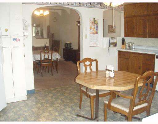 3446 Frazier Street Pittsburgh, PA 15213 - Photo 6 of 18 Kitchen. Eat-in kitchen with serving window to dining room.