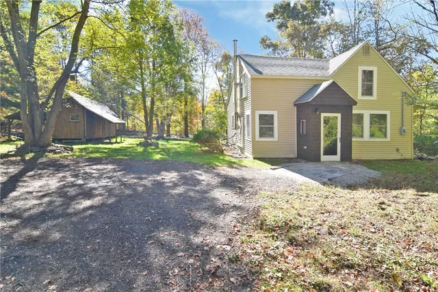 $399,900 | 105 South Killingly Road, Foster, RI 02825