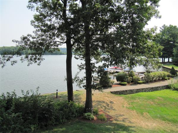 33 Pointe Rok Drive, Unit 33 Worcester, MA 01604 - Photo 7 of 23 Gallery Image 7