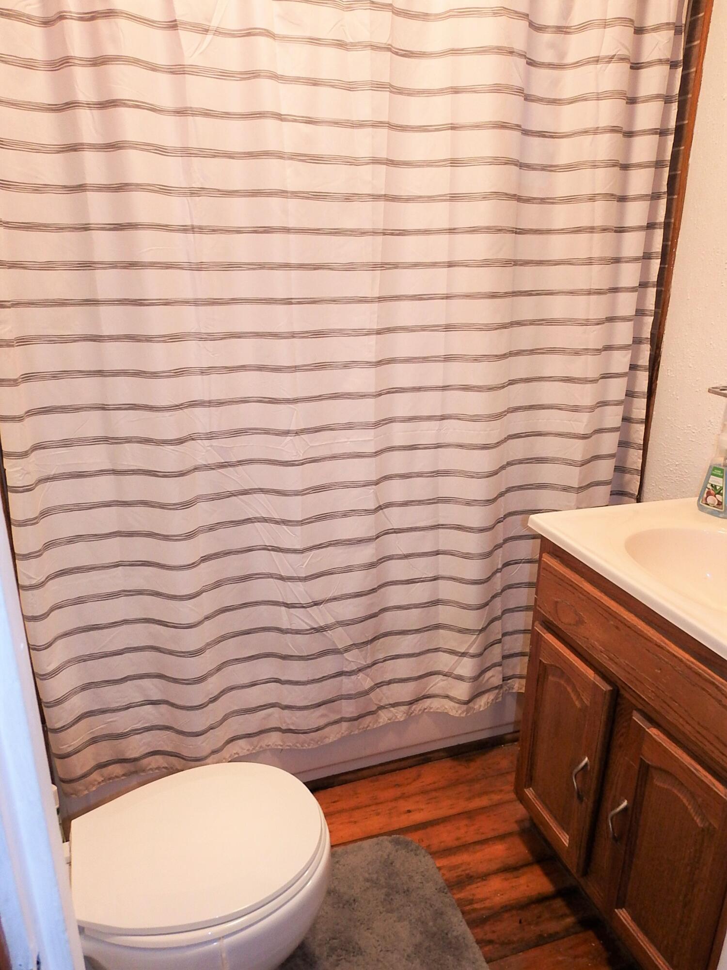 443 24th Street North Springfield, MI 49037 - Photo 12 of 22 DSCF6330