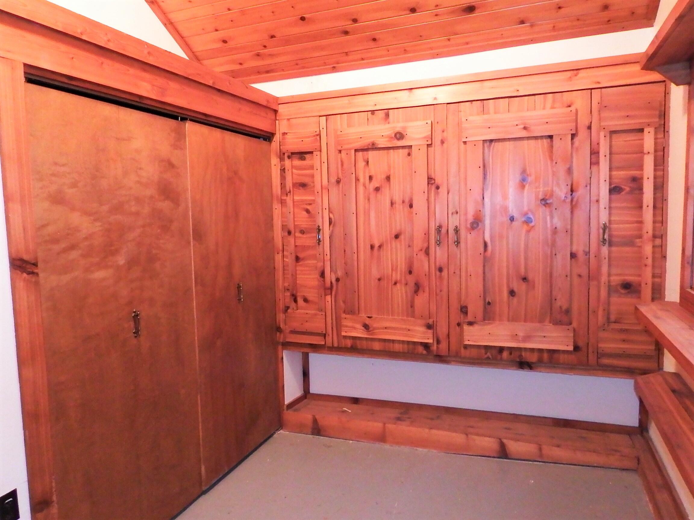 443 24th Street North Springfield, MI 49037 - Photo 15 of 22 DSCF6336