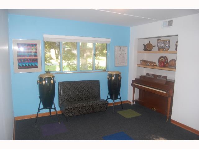 2815 Doncaster Road Columbus, OH 43221 - Photo 5 of 11