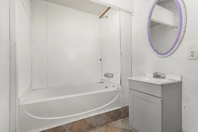 $79,900 | 521 Birch Street, Saginaw, MI 48601