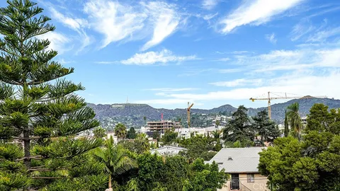 $1,450,000 | 741 1/2 North Gramercy Place, Los Angeles, CA 90038