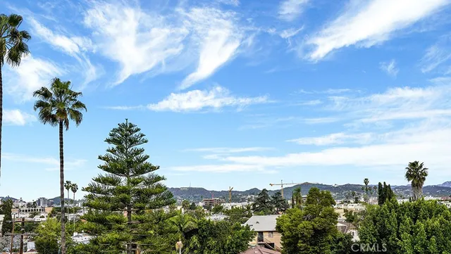 $1,450,000 | 741 1/2 North Gramercy Place, Los Angeles, CA 90038