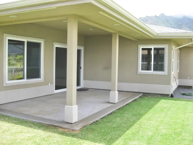 a view of an entryway of house