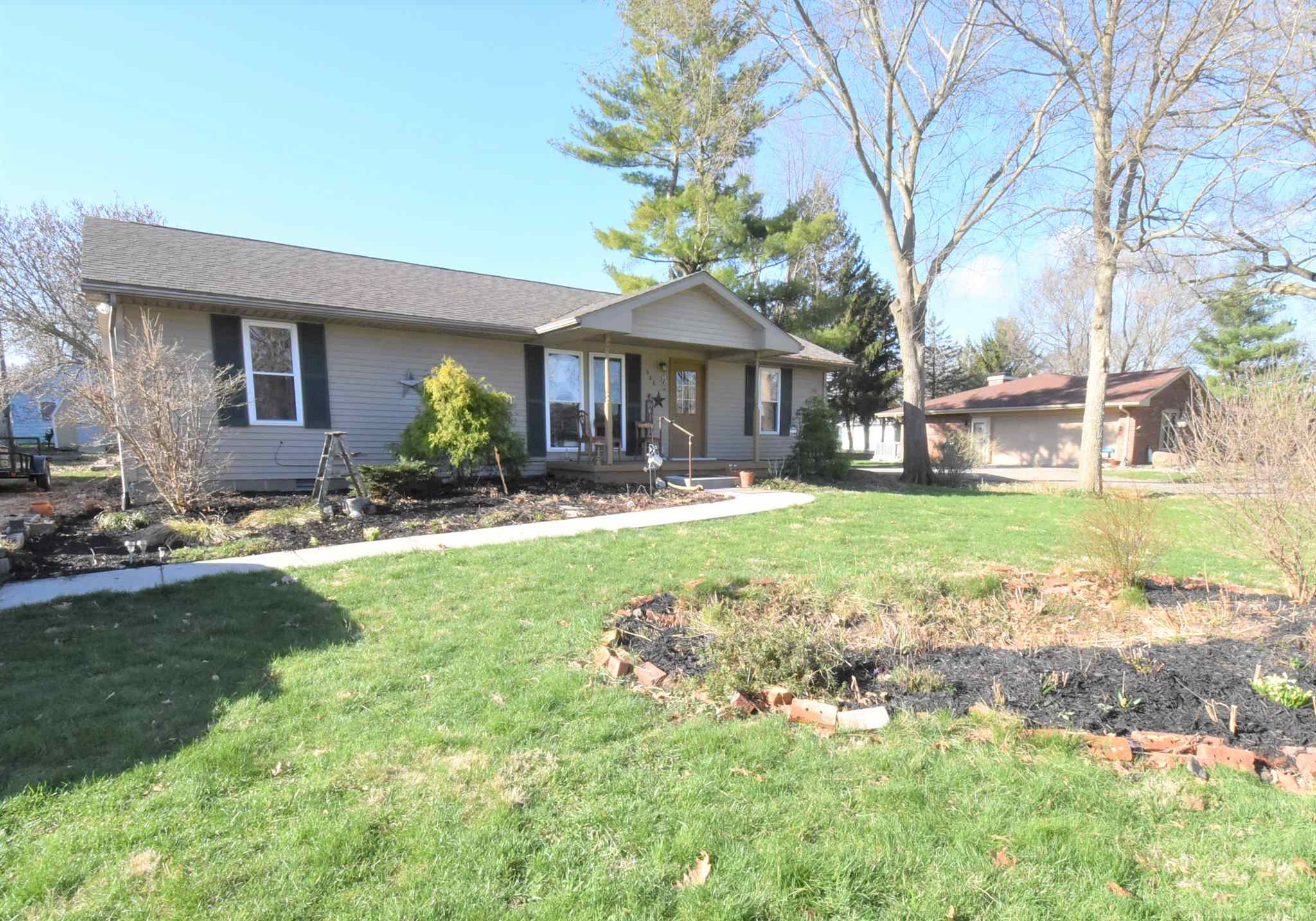 908 East 4th Street Fowler, IN 47944 - Photo 2 of 19