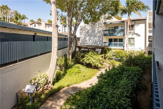 $549,000 | 603 South Prospect Avenue, Unit 205, Redondo Beach, CA 90277