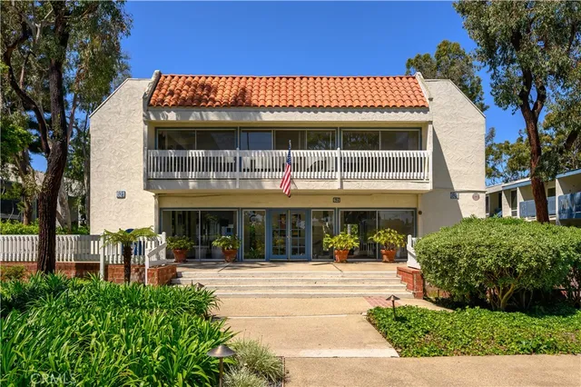 $549,000 | 603 South Prospect Avenue, Unit 205, Redondo Beach, CA 90277