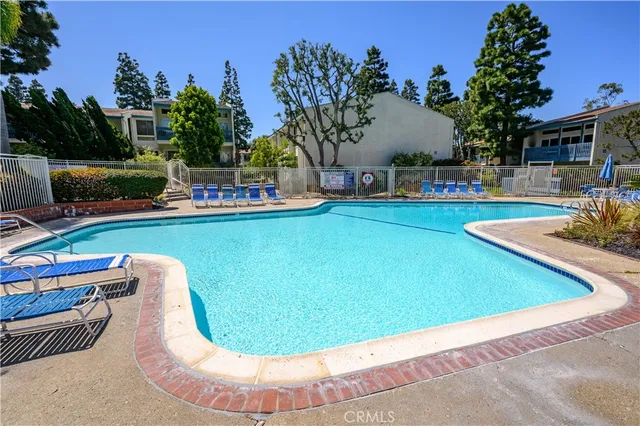 $549,000 | 603 South Prospect Avenue, Unit 205, Redondo Beach, CA 90277