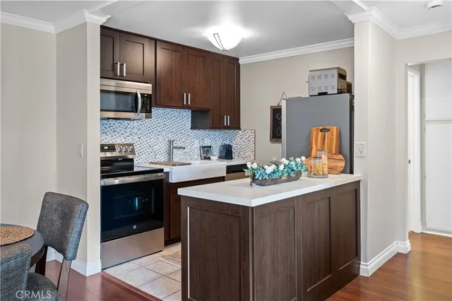 $549,000 | 603 South Prospect Avenue, Unit 205, Redondo Beach, CA 90277