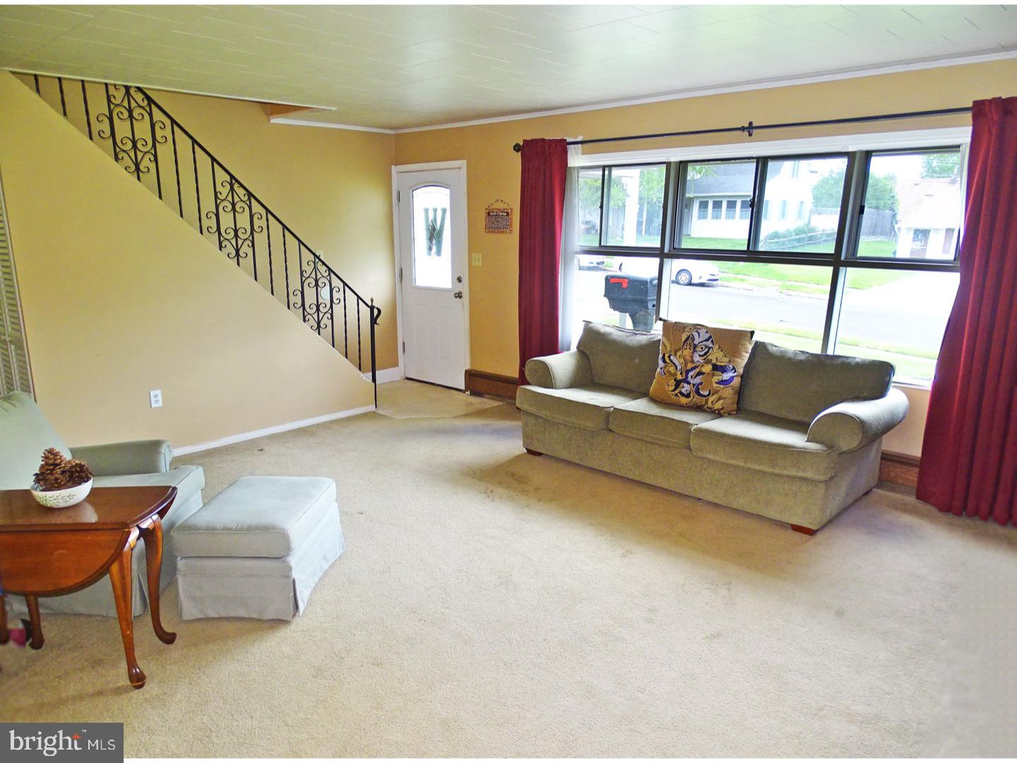 21 Crestwood Road Levittown, PA 19057 - Photo 3 of 23 View