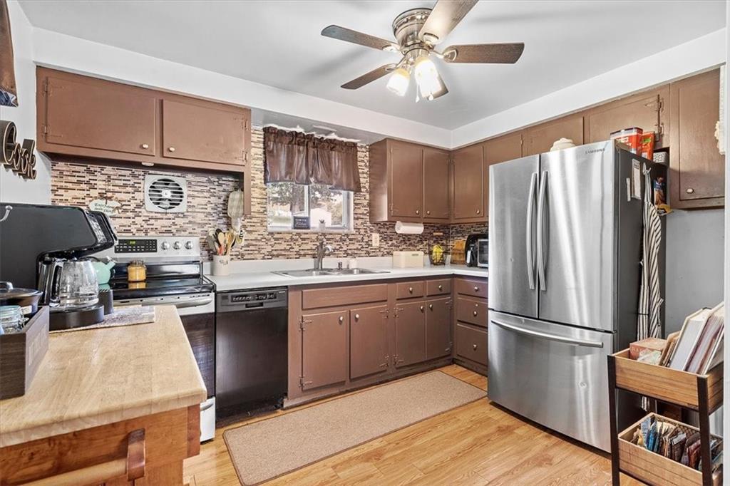2201 Forest Grove Road Coraopolis, PA 15108 - Photo 9 of 21 Gallery Image 9