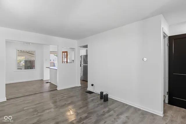 $190,000 | 2016 Glenridge Drive, Indianapolis, IN 46218