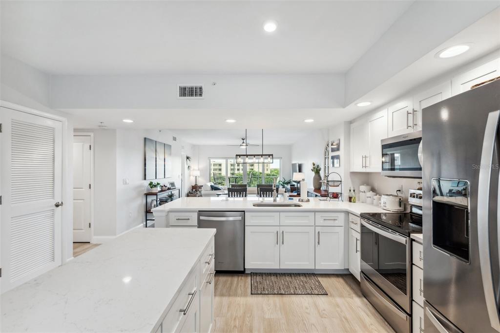 960 Starkey Road, Unit 10304 Largo, FL 33771 - Photo 12 of 47