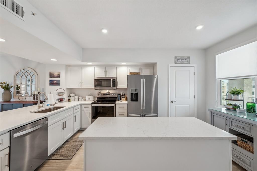 960 Starkey Road, Unit 10304 Largo, FL 33771 - Photo 10 of 47