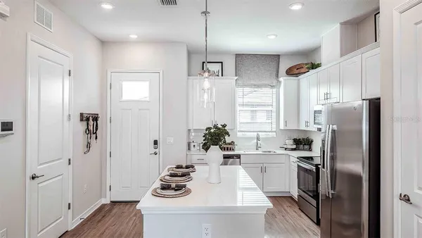 $2,233 | 3800 Viceroy Place, Unit ELEVATE, DeLand, FL 32724