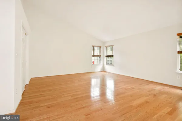 $3,800 | 12489 Lucas Drive, Fairfax, VA 22033