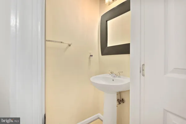 $3,800 | 12489 Lucas Drive, Fairfax, VA 22033