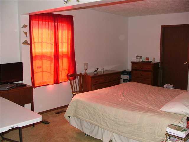 1195 Pilgrim Road Greenwood, IN 46142 - Photo 12 of 20 Gallery Image 12