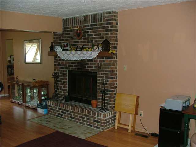1195 Pilgrim Road Greenwood, IN 46142 - Photo 7 of 20 Gallery Image 7
