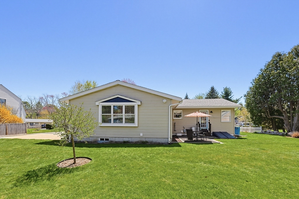 6 Haverstock Road Franklin, MA 02038 - Photo 38 of 42