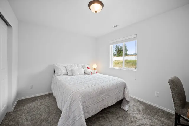 $450,000 | 18224 Selkirk Estates Road, Greenacres, WA 99016