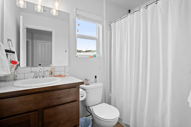 $450,000 | 18224 Selkirk Estates Road, Greenacres, WA 99016