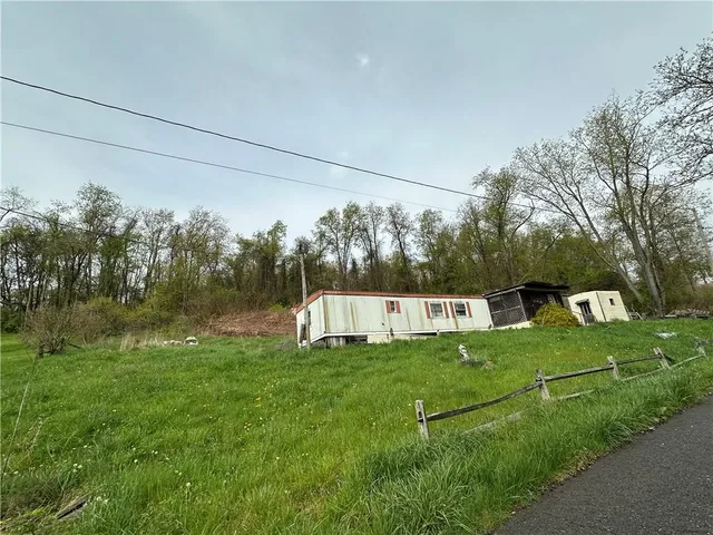 $24,900 | 45 Colony Road, Burgettstown, PA 15021