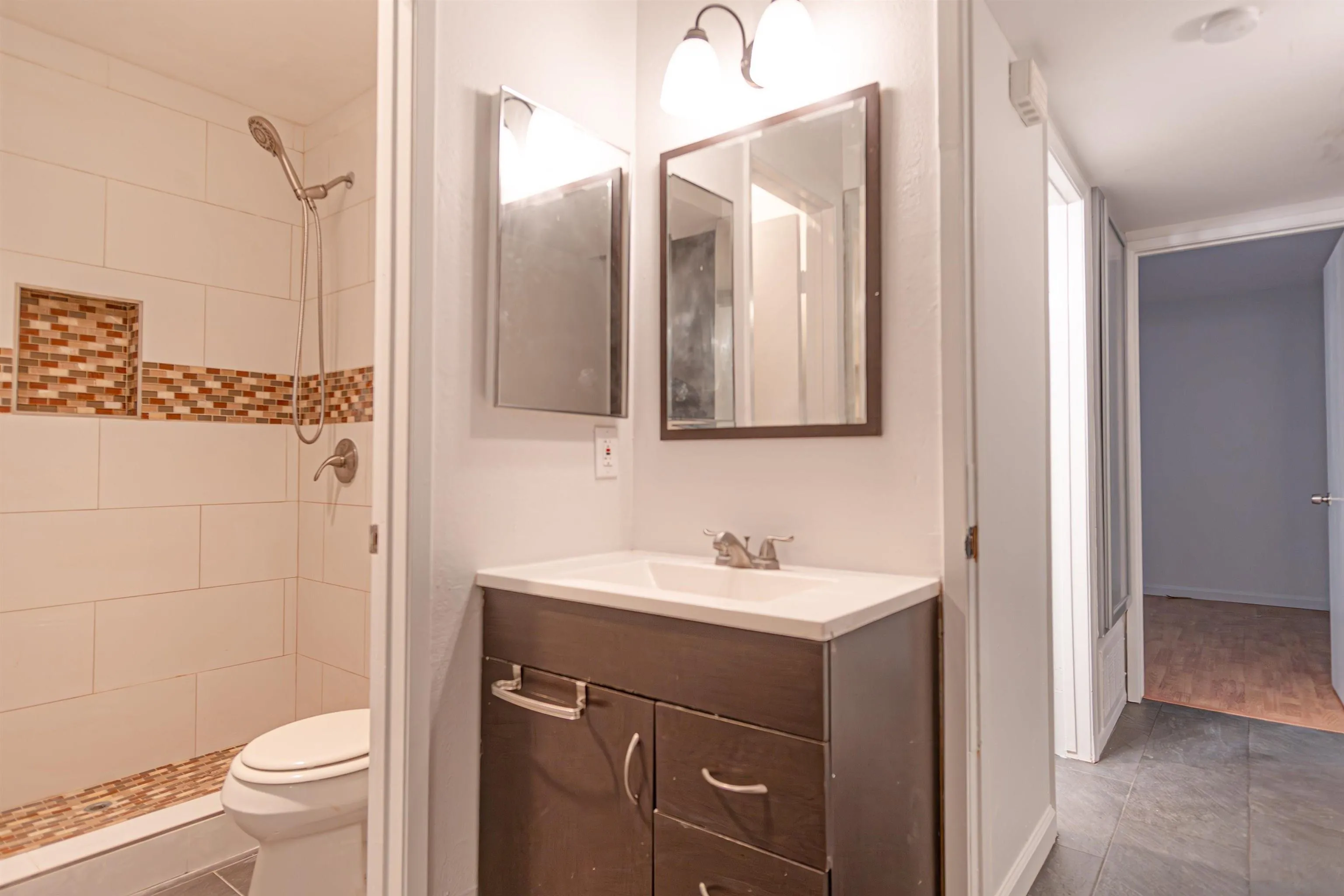 6039 Rancho Mission Road, Unit 102 San Diego, CA 92108 - Photo 11 of 38 Gallery Image 11