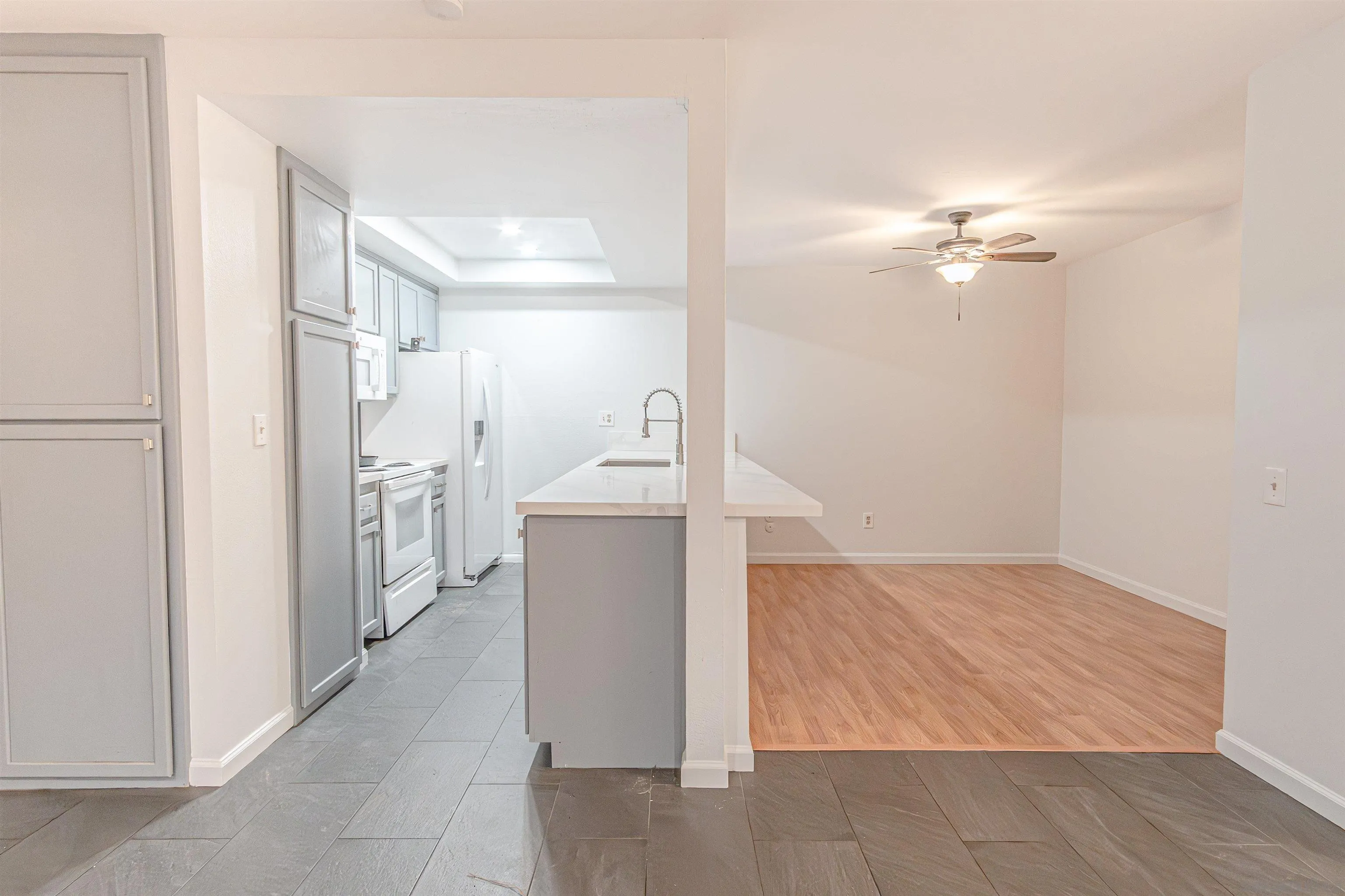 6039 Rancho Mission Road, Unit 102 San Diego, CA 92108 - Photo 3 of 38 Gallery Image 3