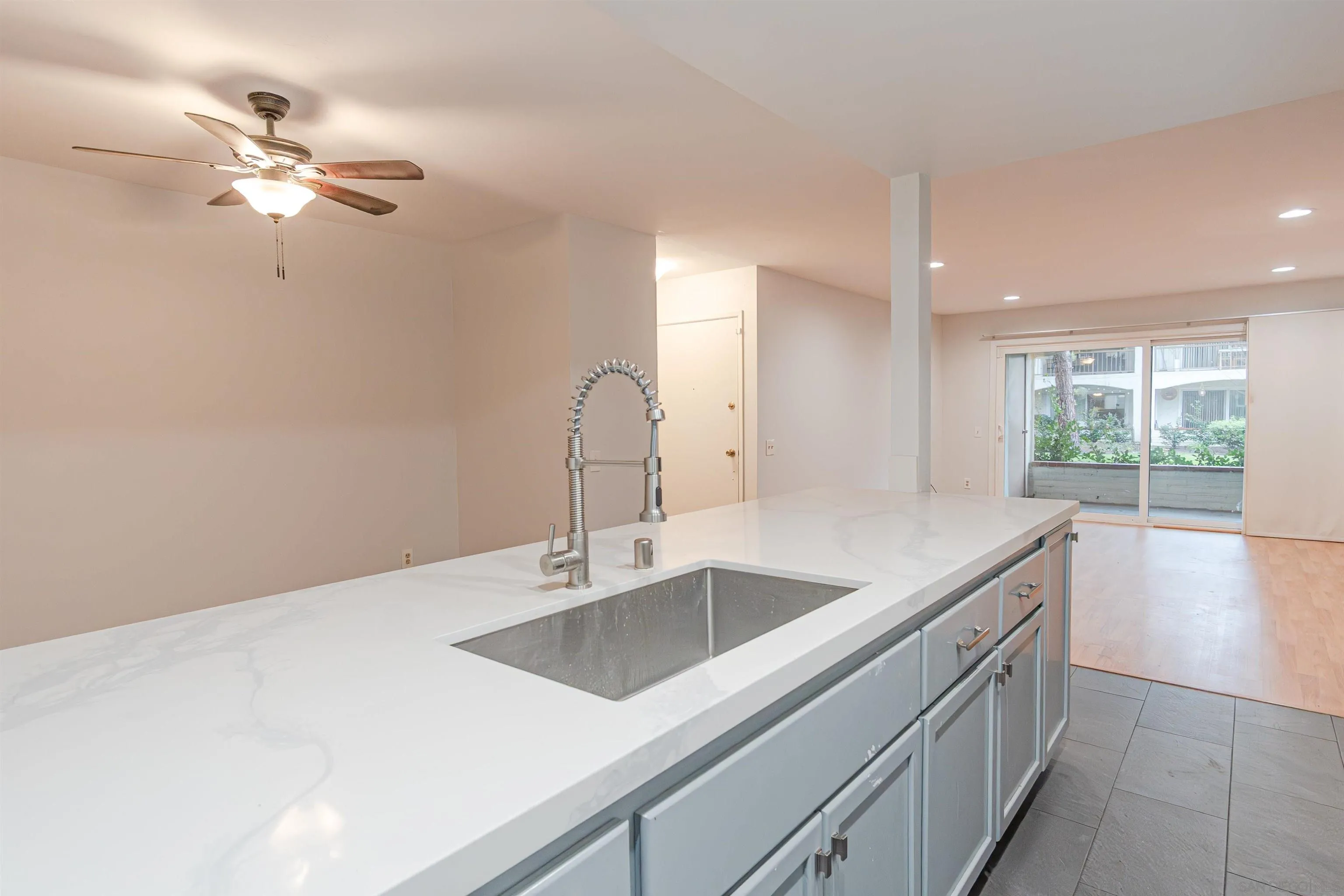 6039 Rancho Mission Road, Unit 102 San Diego, CA 92108 - Photo 7 of 38 Gallery Image 7