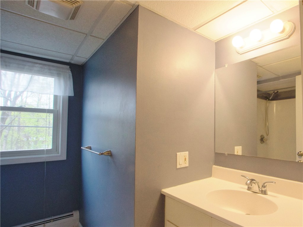 123 New River Road, Unit 3 Lincoln, RI 02838 - Photo 8 of 9 Gallery Image 8