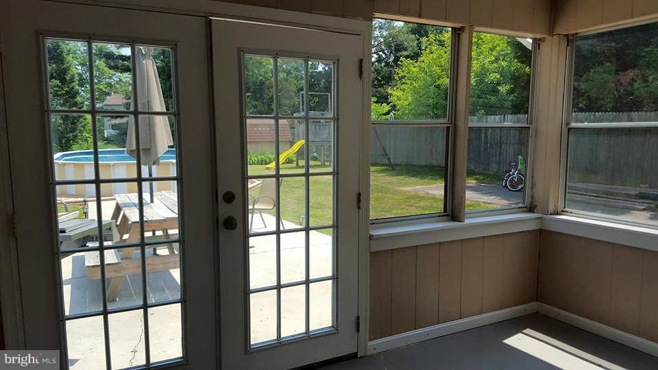34 Cambridge Road Elkton, MD 21921 - Photo 11 of 27 Sunroom