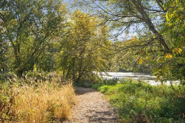 $199,000 | 2231 North Penn Place, Unit 209, North St. Paul, MN 55109