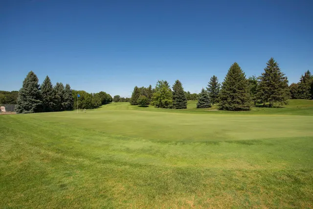 $199,000 | 2231 North Penn Place, Unit 209, North St. Paul, MN 55109