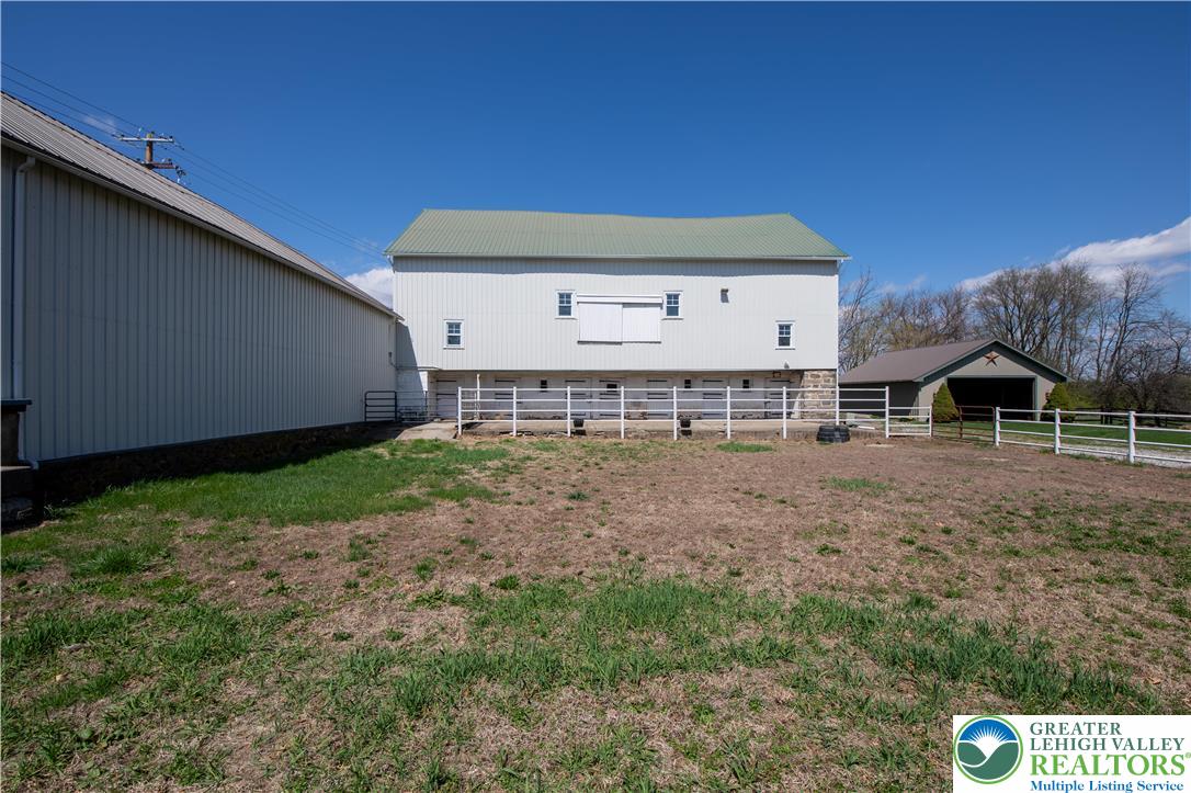 4006 Hecktown Road Bethlehem, PA 18020 - Photo 75 of 100