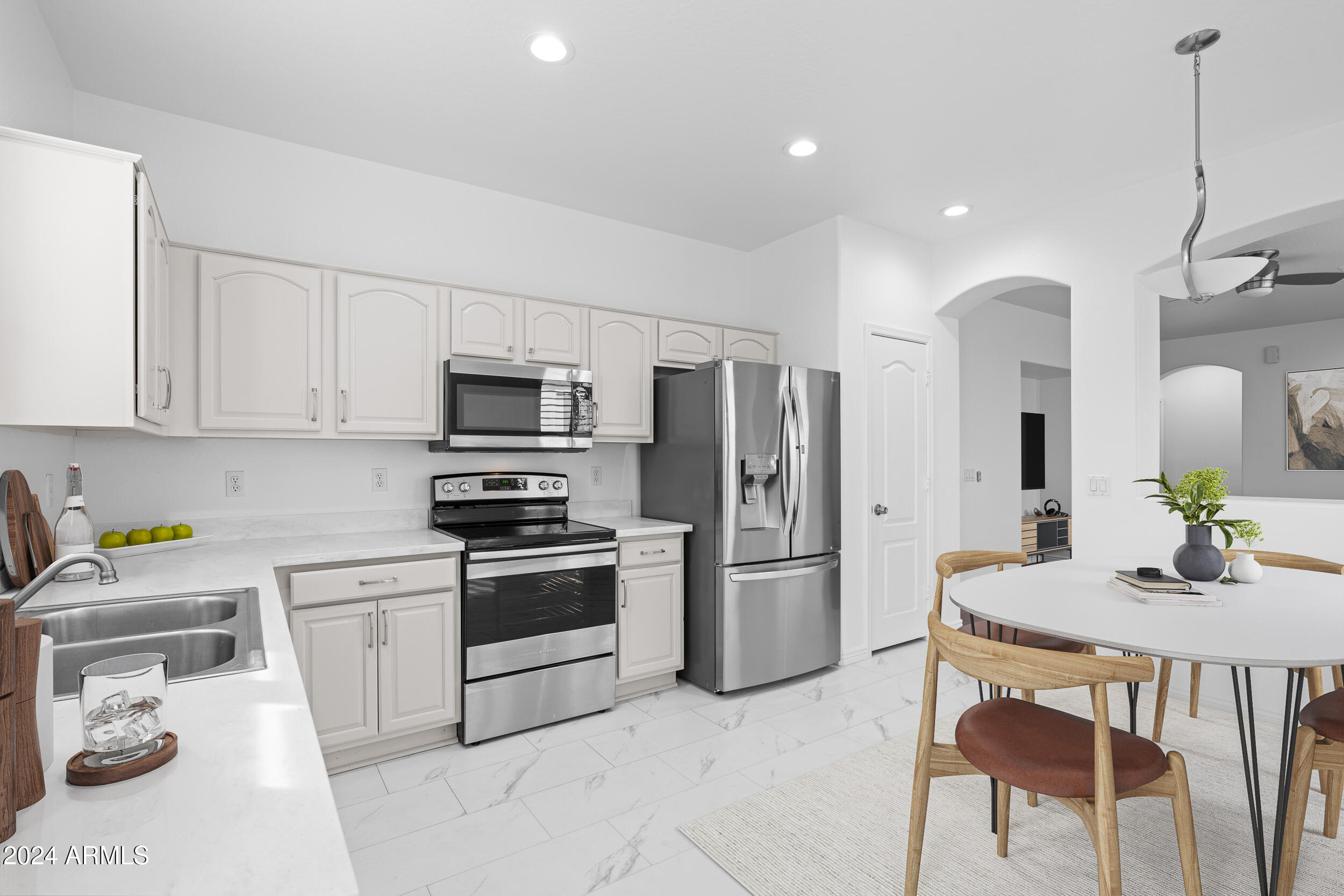 2605 West Florentine Road Phoenix, AZ 85086 - Photo 10 of 45 Bright and open kitchen