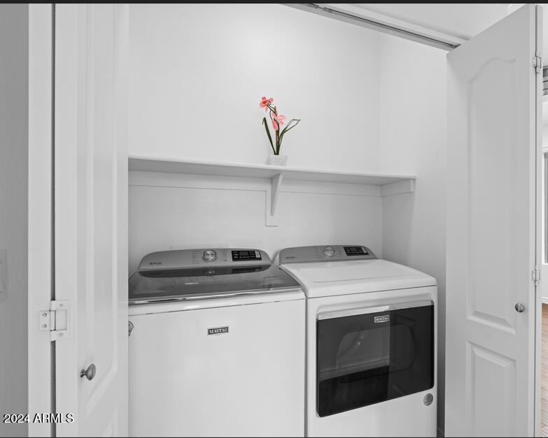 2605 West Florentine Road Phoenix, AZ 85086 - Photo 18 of 45 The washer and dryer conveys