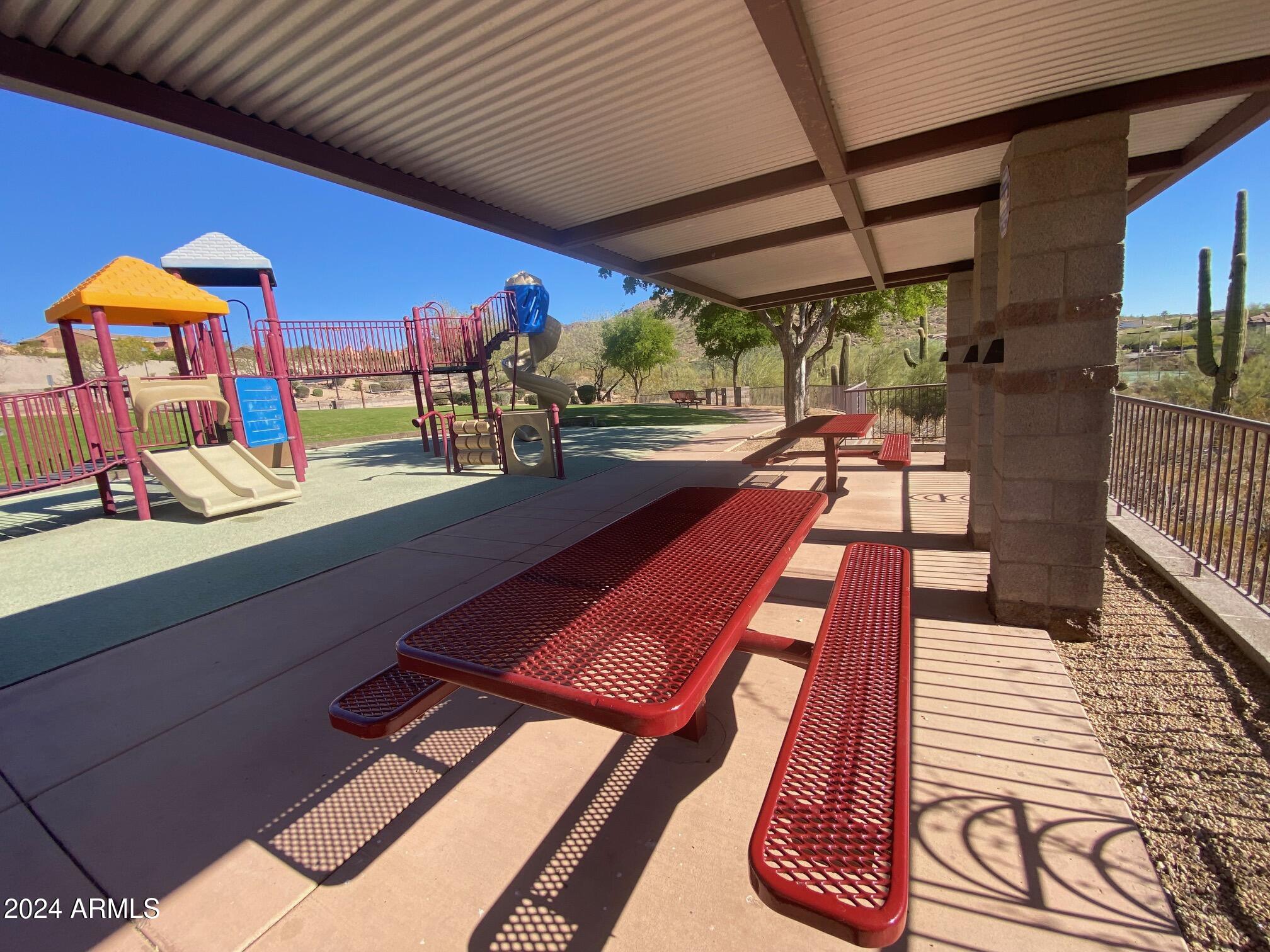2605 West Florentine Road Phoenix, AZ 85086 - Photo 39 of 45 Plenty of Sitting Areas
