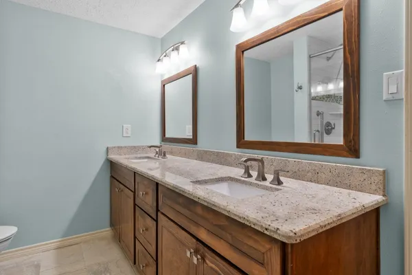 $349,999 | 14 Greenway Plaza, Unit 17Q, Houston, TX 77046